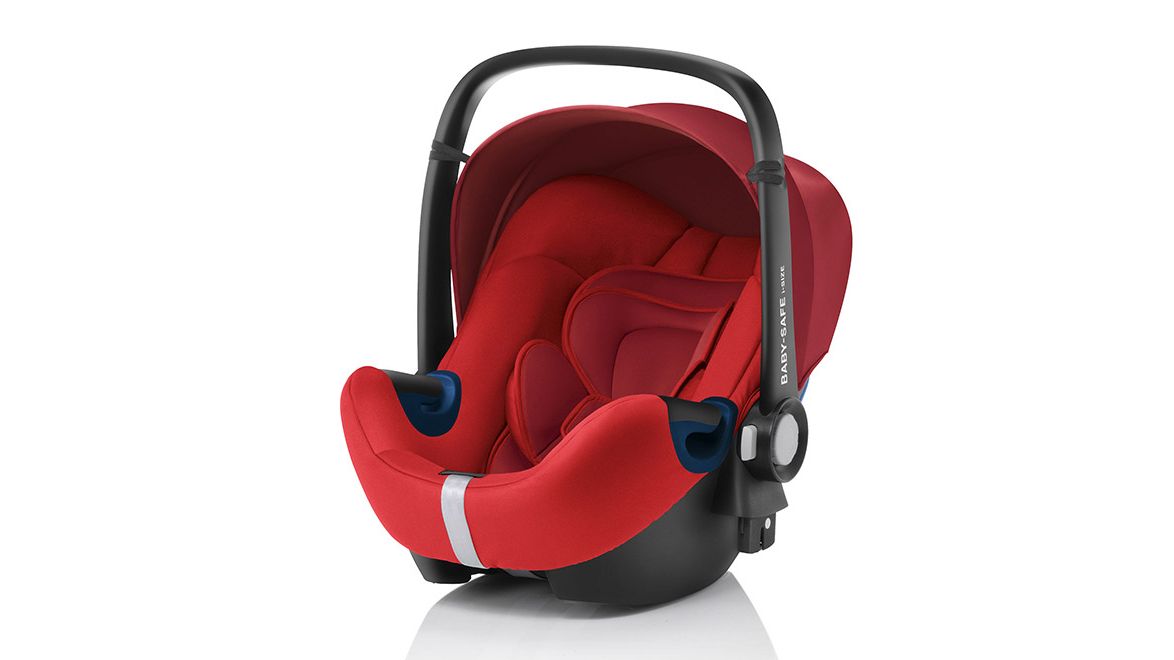 Zu sehen ist die SEAT Babyschale Peke Go I-Size in rot. 