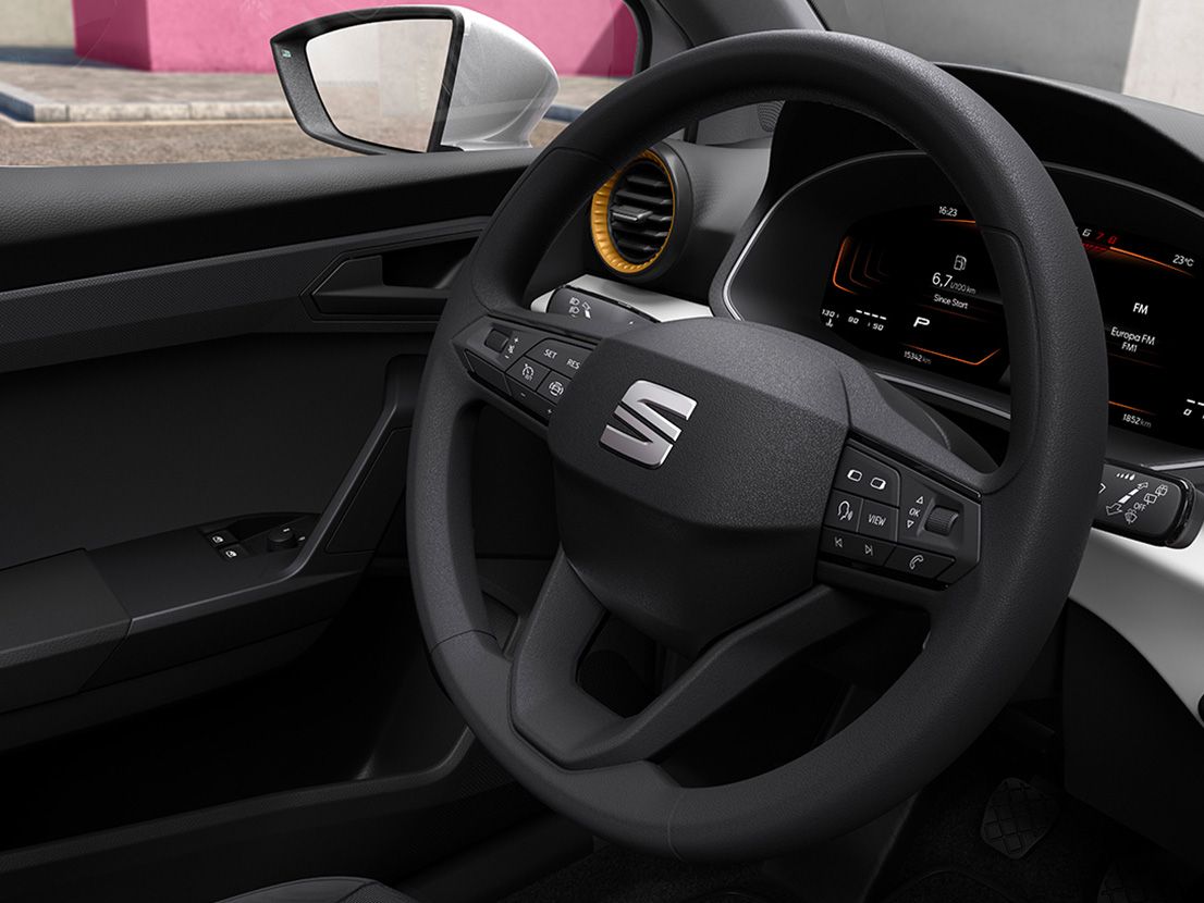 SEAT Arona Reference mit Multifunktionslenkrad