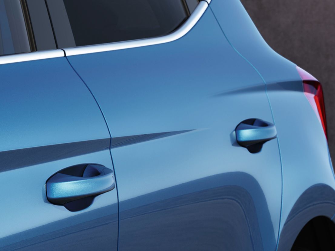 SEAT Ibiza Xcellence in der Farbe Sapphire Blue mit schlüssellosem Zugangssystem