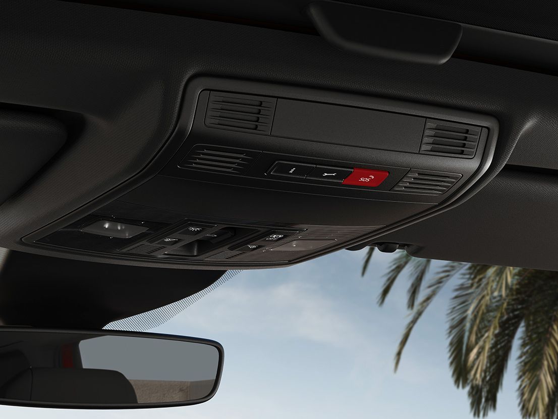 SEAT Ibiza Innenraum mit Rückspiegel