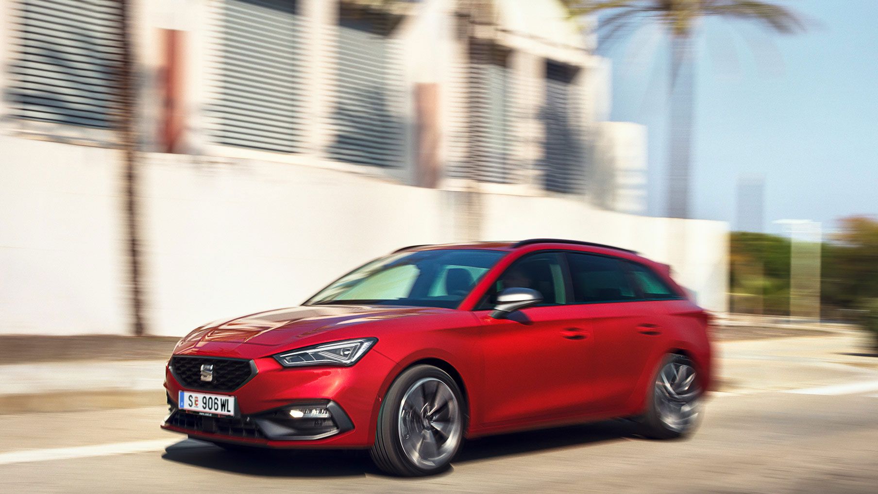 SEAT Leon Sportstourer fr pure em vermelho desire