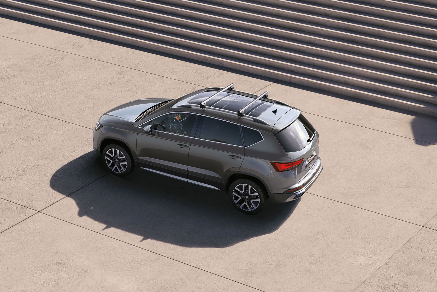SEAT Ateca mit Dachträgern 