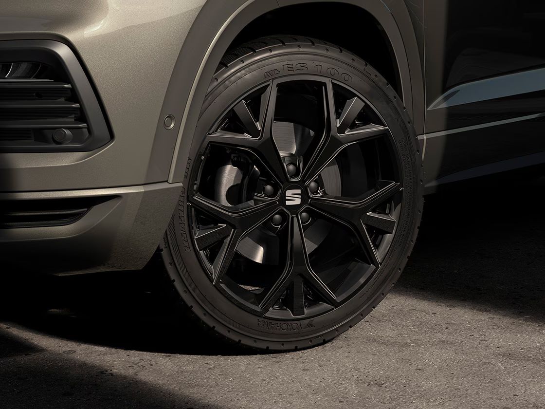 SEAT Ateca Felgen Alu 19" "Aneto" in Glossy Black 