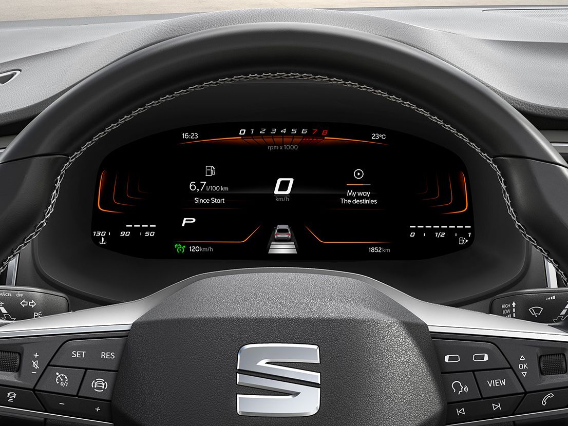 SEAT Ateca digitales Cockpit mit Travel Assist